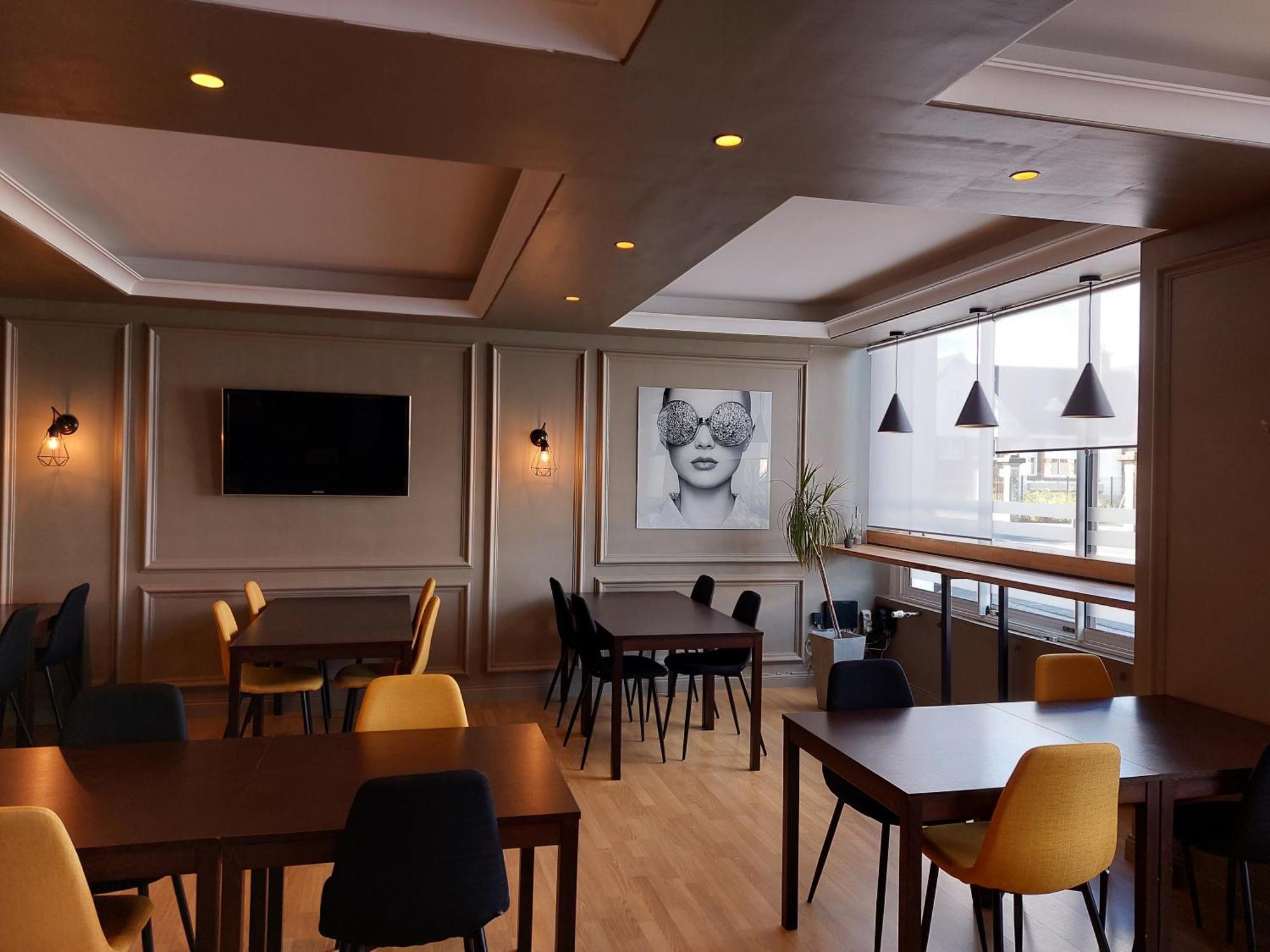 Cit'Hotel L'Europe - Cholet Gare Экстерьер фото