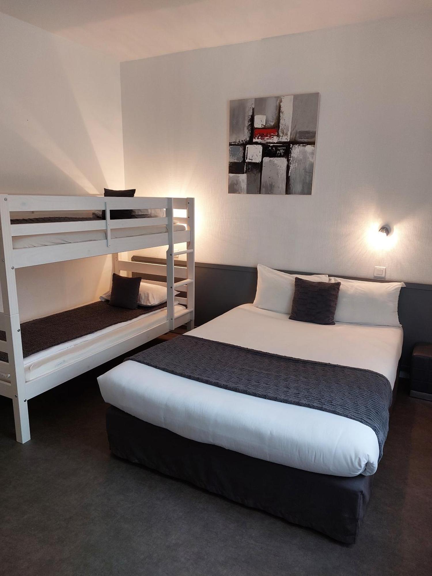 Cit'Hotel L'Europe - Cholet Gare Экстерьер фото