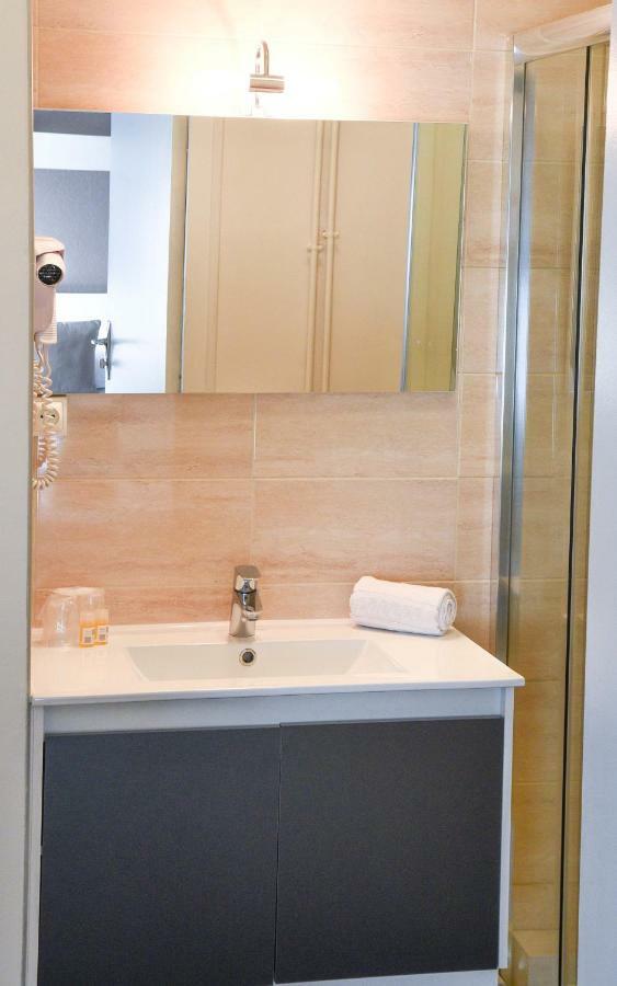 Cit'Hotel L'Europe - Cholet Gare Экстерьер фото